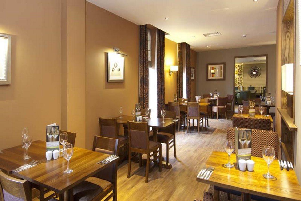 Premier Inn Liverpool City Экстерьер фото
